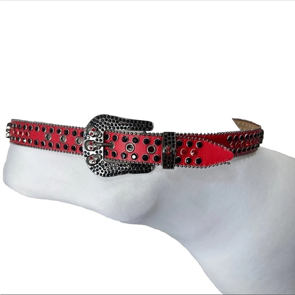 Red Leather rock ‘n’ roll SKULL Studded MOTO Belt Black Crystal Accents LARGE - Picture 3 of 7